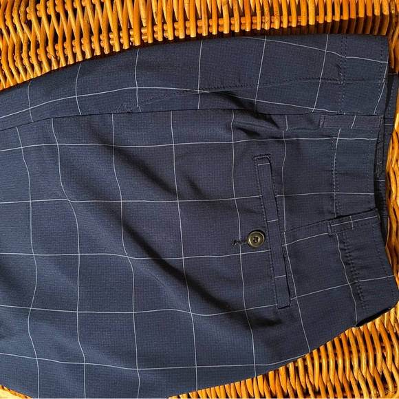 Ben Hogan Navy Checkered Men's Shorts 32sz - Picture 3 of 3